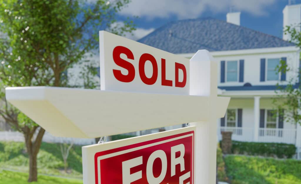 house sold in Calgary after painting